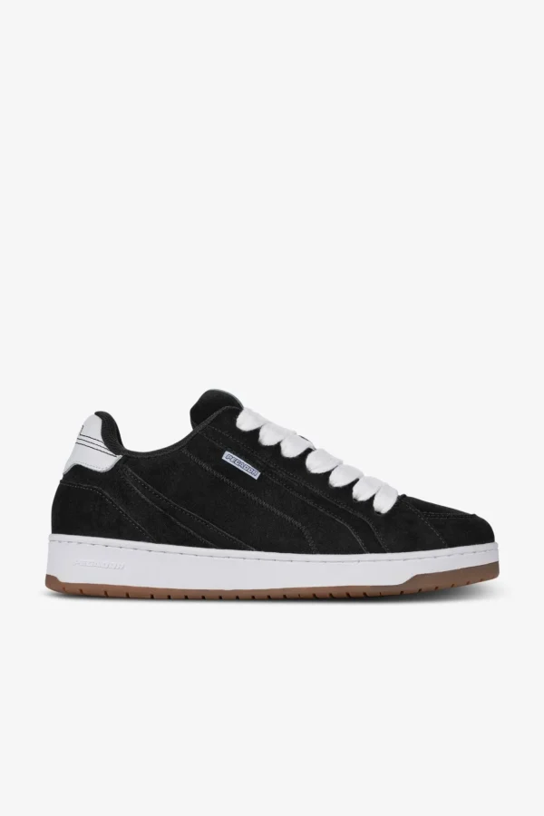 Shadow Skate Low Suede Black