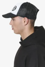 pegador-eazor-black-white-trucker-cap-1