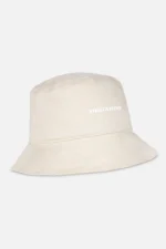 pegador-logo-desert-sand-white-bucket-hat
