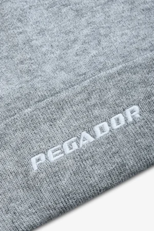 pegador-logo-grey-melange-white-beanie-1