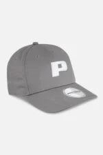 pegador-p-logo-cool-grey-white-cap