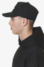 pegador-pingon-black-cap-1