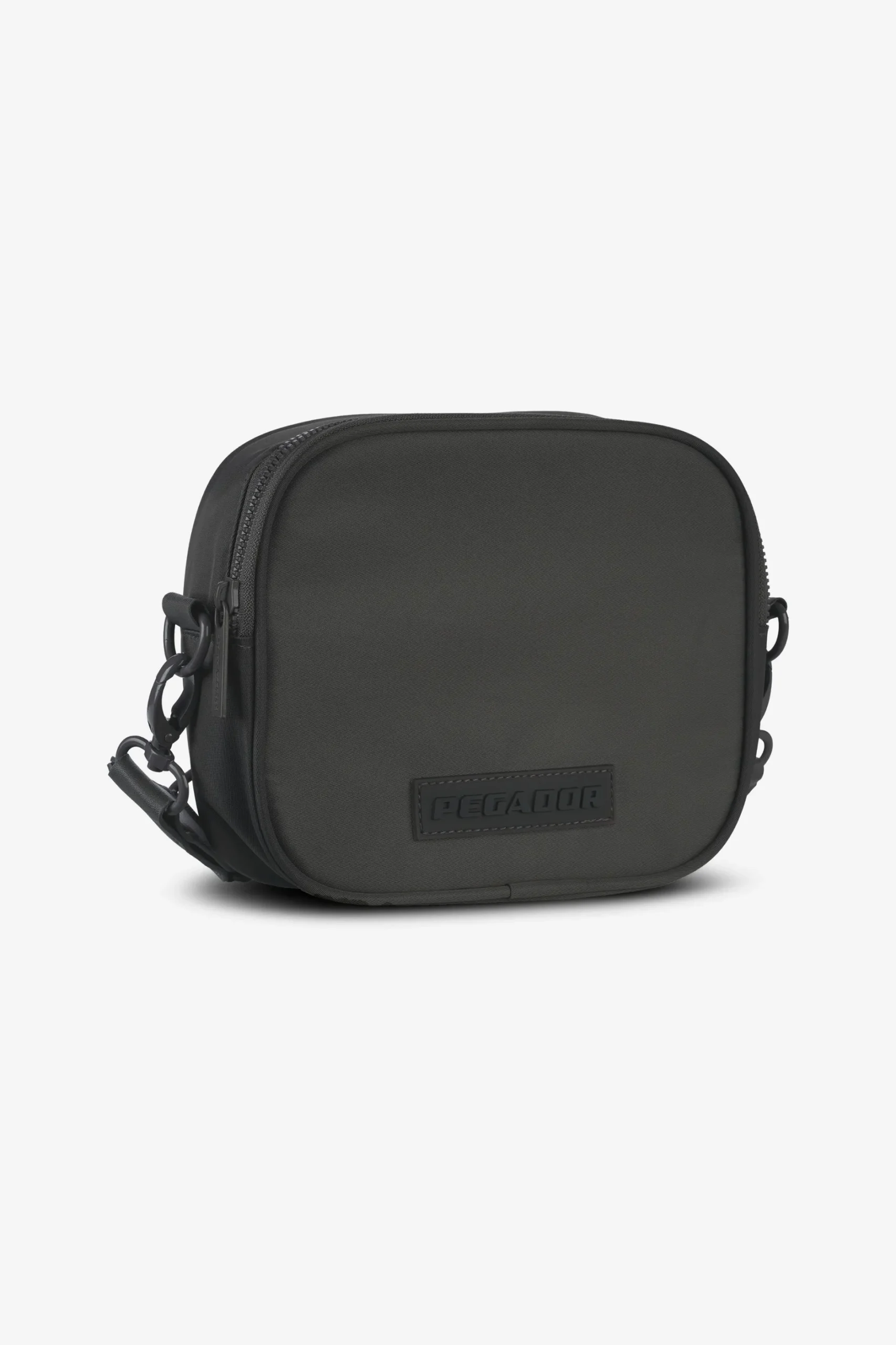 pegador-rubber-logo-patch-nylon-anthracite-shoulder-strap-bag